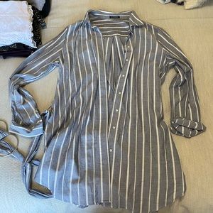 Dynamite dress shirt with waist tie